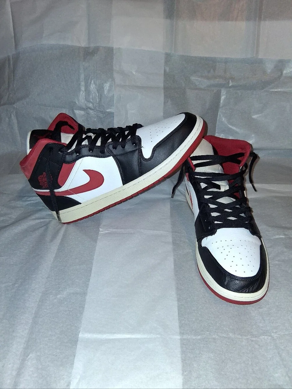 Jordan 1 Retro Sneakers, Size Men 13